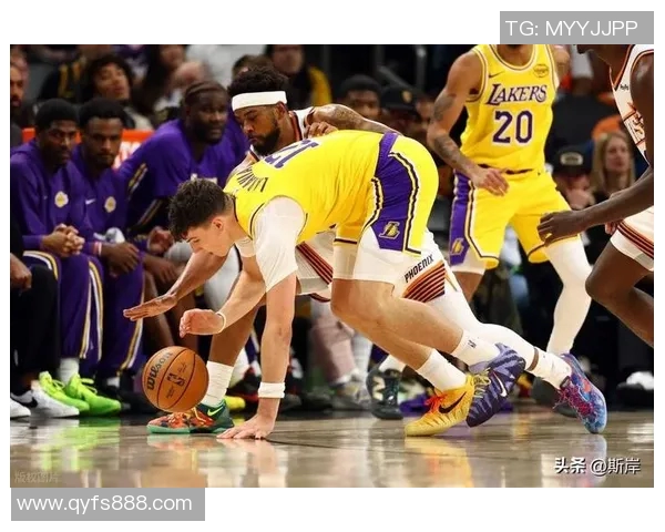 2018年季前赛湖人队与国王队精彩对决回顾与分析 2018年季前赛湖人队与国王队精彩对决回顾与分析