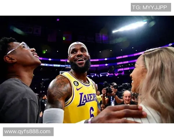 今天湖人对阵活塞精彩直播全程回顾与赛后分析尽在此处 今天湖人对阵活塞精彩直播全程回顾与赛后分析尽在此处