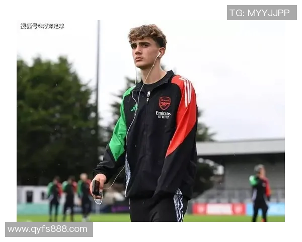 哈维西蒙斯的足球之路:从天才少年到职业联赛的闪耀明星 哈维西蒙斯的足球之路:从天才少年到职业联赛的闪耀明星